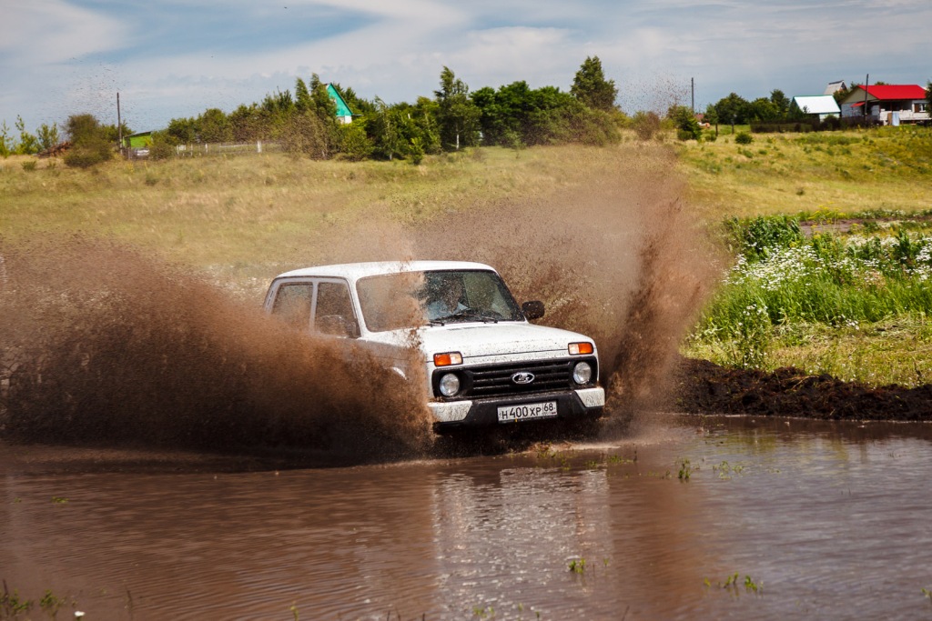 Нерафинированный тест-драйв LADA 4x4!