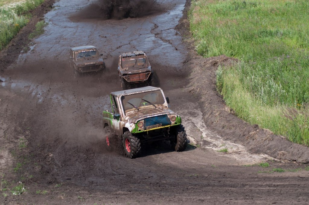 Нерафинированный тест-драйв LADA 4x4!